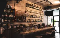 Island Inn - Barer