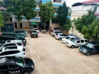 Menglian Biyi Hotel - Pet friendly