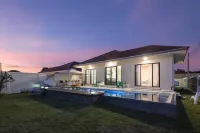 One SeasonPool Villa