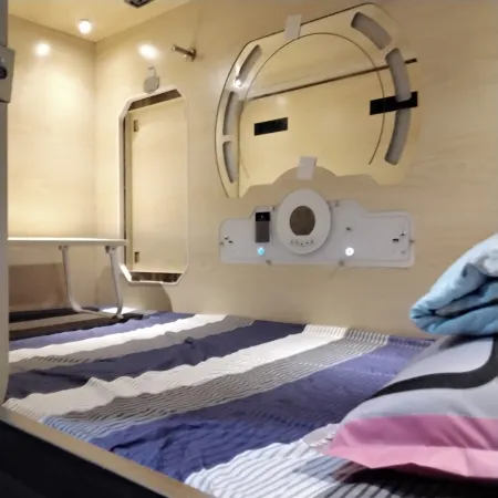 Hong Kong Snooze Cubee Hotel