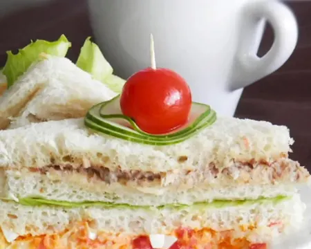 Platinum Inn Gee Hotel Ikoyi Отели рядом с достопримечательностью «Остров Лагос»