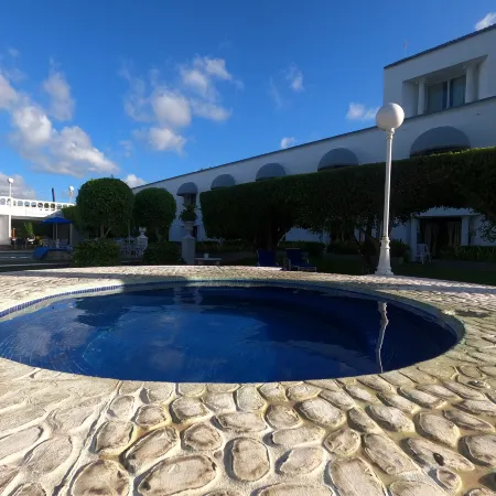 Villablanca Garden Beach Hotel