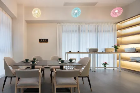Weilanjian Hotel (Haikou Meilan Airport)