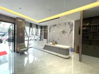 Pu'er Royal Court Grand Hotel (Pu'er High-Speed Railway Station) - Flughafentransfer