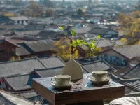 Banshan Yicheng · Banshan Designer Viewing Casu (Lijiang Ancient City Dashuiche Shop) Hotels near Square Street