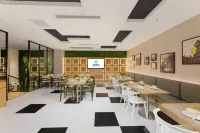 Campanile Hotel（Handan Meile City Mingzhu Square Hotel）