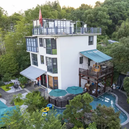 Tonglu Junting Homestay Отели рядом с достопримечательностью «Liuyin Former Residence»