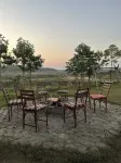 河畔飯店 Chitwan Jungle Safari附近的飯店