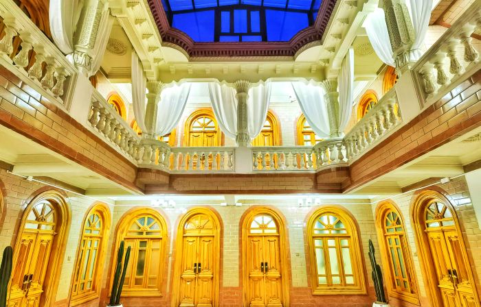 Jiangyun Hotel(The ancient city of Kashgar Scenic Area and the Grand Bazaar Store)