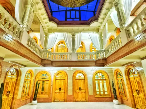 Jiangyun Hotel(The ancient city of Kashgar Scenic Area and the Grand Bazaar Store)