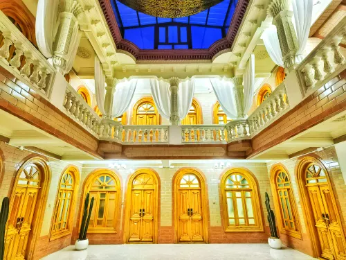 Jiangyun Hotel(The ancient city of Kashgar Scenic Area and the Grand Bazaar Store)
