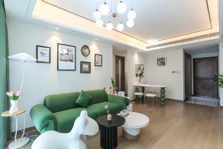 Huanshu Holiday Homestay (Wuzhen Scenic Area) Отели рядом с достопримечательностью «Fu'an Bridge»