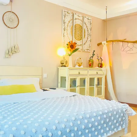 Xingyuan Chenhe Themed Homestay