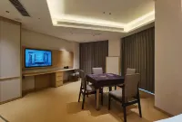 Elong DELUXE Hotel (Suining International Convention and Exhibition Center Store) - ที่มีฟิตเนส