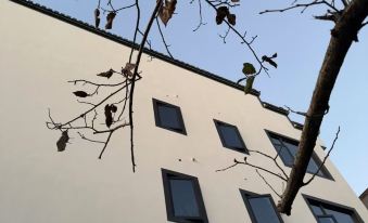 Huangshan Moye Xiaosu Homestay (North Railway Station Xixinan Ancient Village)
