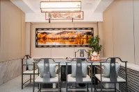 KuiTun YiFeng Holiday Hotel