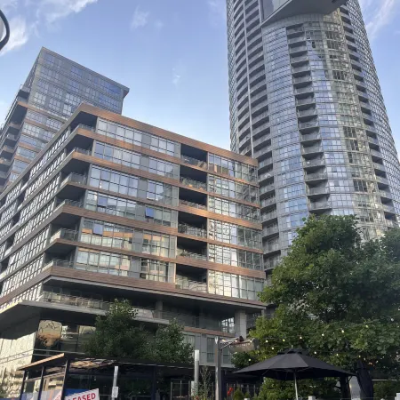 Breathtaking Toronto Waterfront 1+1 2BR | CN Tower, Lake & City Sunset Perfection