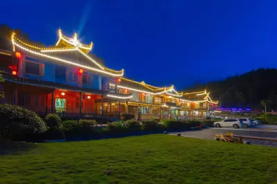 Huayao Guzhai Holiday Hotel Hotels near Huayao Ancient Village