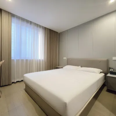 Taizhou Comfort Hotel (Jiaojiang Maritime Passenger Transport Center) Hotels near Jiefangyijiangshandao Memorial Hall