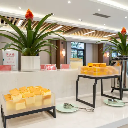 Chibi Dingtu International Hotel