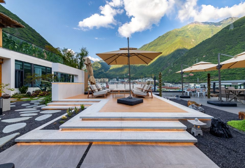 hotel overview picture