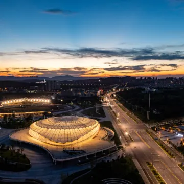 Wanda Meihua Hotel Jingshan Tennis Training Base