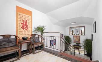 Xuebao Hotel in Erlanghe, Snow Town