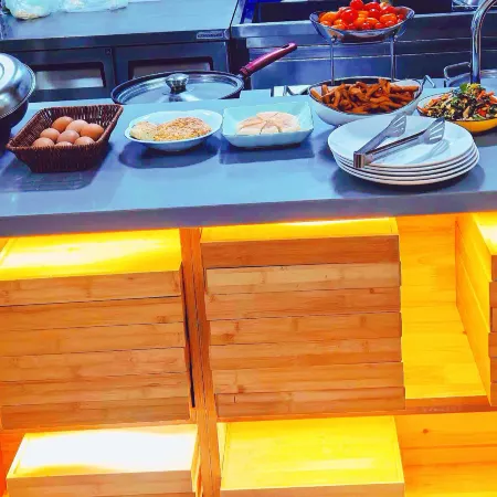 Sonit Youqi Tergon Hotel