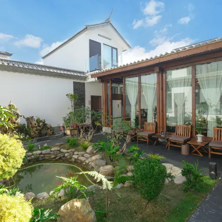 Yuying Pavilion - Designer Homestay (Weishan Ancient Town Branch)
