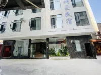 柏曼民宿（樹包塔）