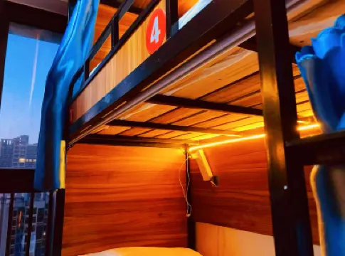 小爾爾家青旅（深圳北站店） 酒店