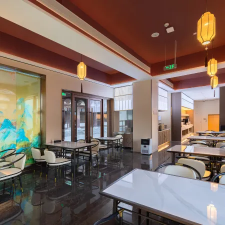 Moshang Light Luxury Hotel (Datong Ancient City Huayan Temple Branch)