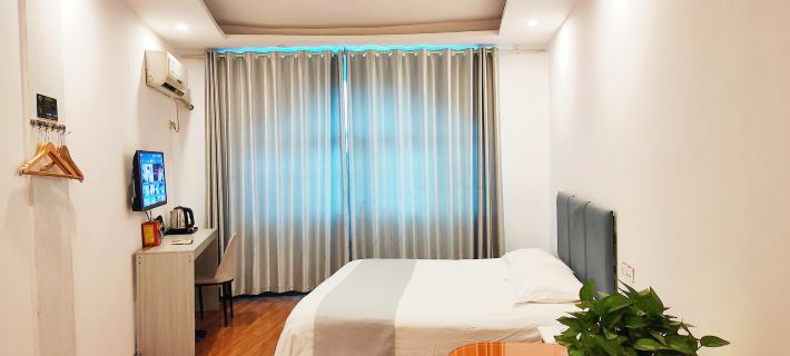 Hunchun Honghai Business Hotel Hotels in Qichun