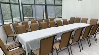 Moon Patrol Theme Hotel (Wolong China Giant Panda Garden Shenshuping Base of Ccrcgp) - موقف سيارات