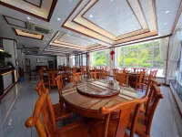 Mountain Retreat Hotel - breakfast