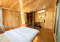 Wanglou Mountain Residence Inn (Dali Dongzhai Branch) - Mountain view