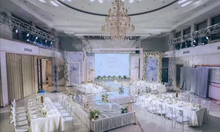 Floral Hotel·Wuxi Yangshan taoyuan Hotel Отели рядом с достопримечательностью «Wuxi College of Vocational Technology (Qian'ou Road)»