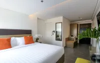 Privato Makati - Parvekkeita