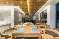 Phoenix Qingcheng Mountain Water · Courtyard Viewing Homestay