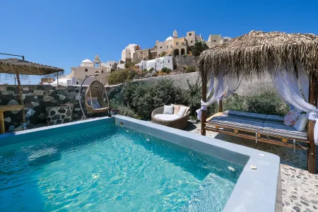 Rock Villas Complex - Private Luxe Top Retreat - Castle and Sea View Отели рядом с достопримечательностью «Feel Santorini»