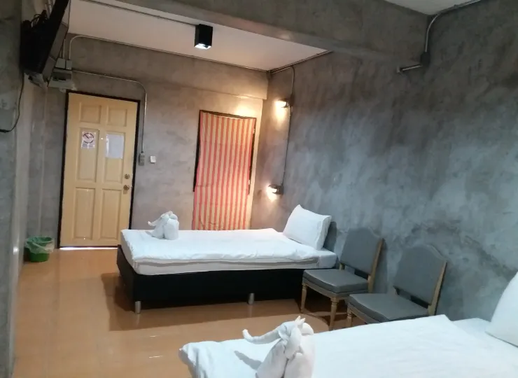 OYO 560 Chang Hostel Suvarnabhumi