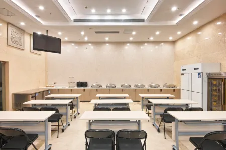 Yiting Hotel (Hefei Railway Station) Отели рядом с достопримечательностью «Anhui Hefei Technician College»