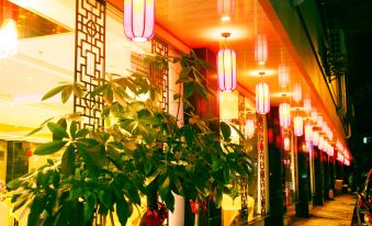 Liuzhou Tiancheng Hotel (Keelung Development Zone Nanhuan Comprehensive Market Store)