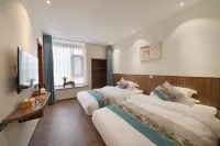 Qingxiang Manchu Guesthouse