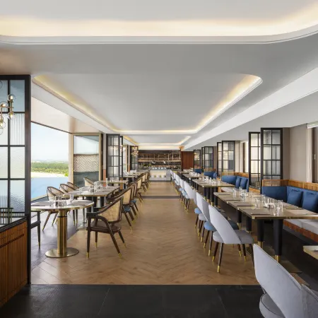 Sheraton Maoming Romantic Beach Resort