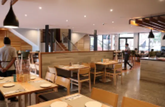 Ela Beach Hotel & Apartments Hotels in Port Moresby