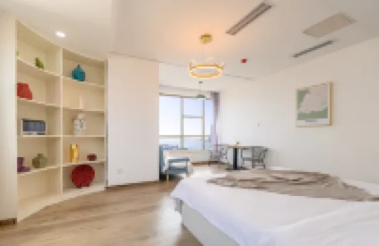 Seaside Cloudscape Homestay (Qingdao May Fourth Square Branch)