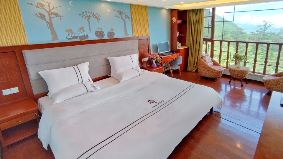Xianweizhuang Theme Hotel