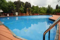 Zizhuyuan Hotel - Pools