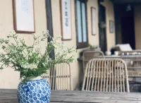 Chimo Cottage - breakfast